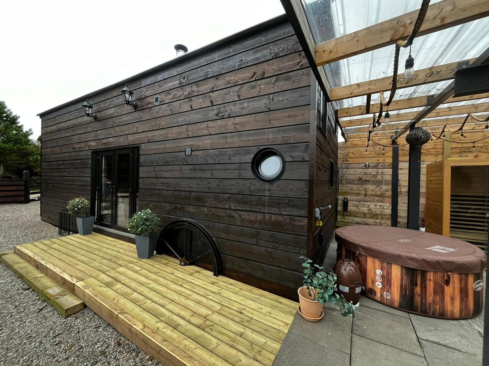 The Wee Bothy Villa ดันฟานาฮี ภายนอก รูปภาพ